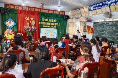 Trường Tiểu học Lê Lợi tổ chức Hội nghị tập huấn chuyên môn năm học 2022- 2023